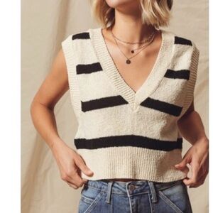 Knit vest tank top size medium new with tags